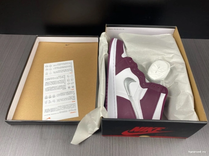 1 High OG Bordeaux 555088-611 Air Jordan 0630
